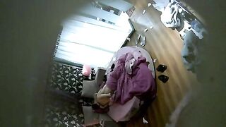 校园附近特色房大学生情侣开房啪啪美女身材很好长发很骚黑丝吊带主动骑上去扭动娇喘呻吟表情销魂干了好几炮