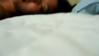 96年高中小女友奶子不大但很正动情时流出好多白浆