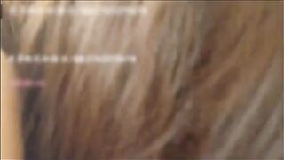 98年艺校小美女坐在大鸡巴上不停的摇摆欲死欲仙的享受着奶子嫩的可以掐出水