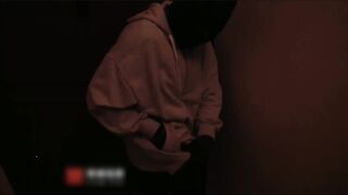 【今日推荐】最新乌鸦传媒国产AV剧情新作-午夜入室小偷劫财又劫色 打晕老公无套爆操女主内射 高清1080P原版首发