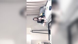 【战狼行动】3000网约极品女神，肤白貌美，D罩杯，粉嫩小樱桃，沙发掰穴粉鲍多汁，超清晰4K设备偷拍