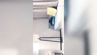 【战狼行动】3000网约极品女神，肤白貌美，D罩杯，粉嫩小樱桃，沙发掰穴粉鲍多汁，超清晰4K设备偷拍