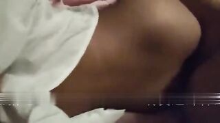 真实刺激，侧面操躺着的兄弟的老婆