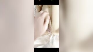 【麻花免费视频】超可爱丸子头黑丝小妹妹,和男友操逼吞精，男友的长鸡巴捅到子宫口了，淫荡的小母狗 长大迷死人