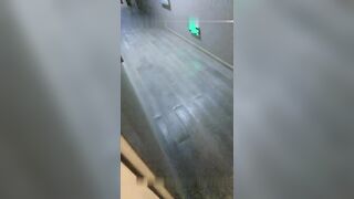 坐标帝都，收益榜第八名人气主播【Avove】浴场啪啪，旁边人来人往，蜂腰翘臀无套内射，骚活淫荡指数爆表，高清源码录制