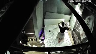 臻品360 ██ 大学城附近工业风主题酒店偷拍挺会玩的学生情侣六九互舔热身啪啪