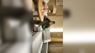 高价网约大奶妹，角度完美插入细节清晰可见，风骚淫荡享受猛男暴插