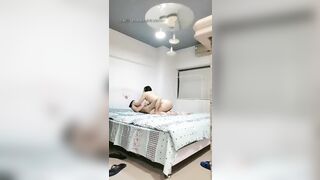 【野狼出击探花】超清设备偷拍，酒店约战风骚小少妇，大长腿肤白淫荡，体力强悍暴力输出精彩纷呈