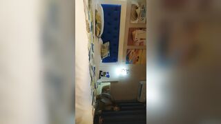 【野狼出击探花】，今夜楼凤上门，良家下海没多久，甜美大胸，温柔小姐姐遇到打桩机，老王大展神威持续输出