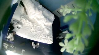 360摄像头偷拍情趣酒店绿叶房大学生情侣晚上溜出宿舍开房寻欢