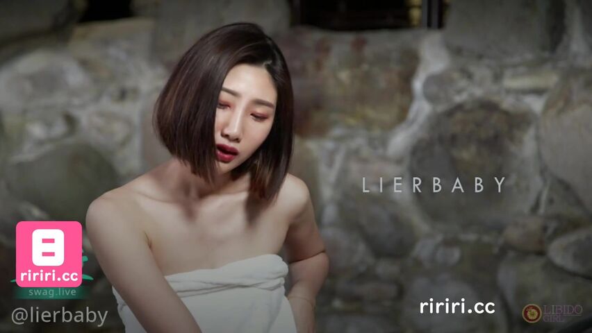 粉丝约炮系列❤️罕见男女主角完美露脸❤️直接在大众温泉池里见面很大胆但是非常刺激呻吟声就很有撸点