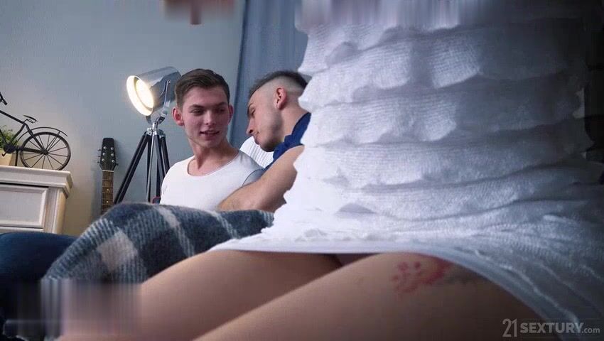 Monroe Fox - Bad Influence - 050921