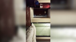 《91著名圈张总》5月31日约会29岁身高172英语老师良家少妇调教的服服帖帖搞完又把男奴找来