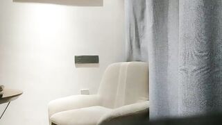 91沈先森短裙文静可以亲嘴外围美女，换上全套学生制服黑丝，近距离视角美穴清晰可见，抱起来猛操堪比打桩机