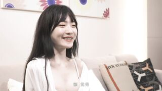 国产AV佳作MD0087-麻豆新科女神 极品美少女AV拍摄初体验 淫声浪语叫不停