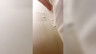 超正点高颜值网红美少女在高铁上大胆露出 M字腿玩弄无毛嫩穴 异样的快感在体内涌动