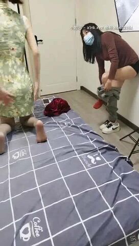 【麻花免费视频】极品骚浪美少女【颜射颜射女神】年后首操找两闺蜜和男同学一起疯狂群P乱操 旗袍美女操翻天 高清源码录制