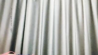 【麻花免费视频】91沈先森先今晚来兴致叫两个少妇双飞，黑衣少妇叫上大长腿闺蜜一起操，穿上白丝一起舔弄后入猛操