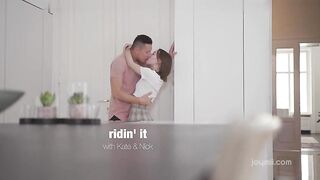 【麻花免费视频】[JoyMii] Kate Quinn - Ridin It