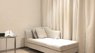 【麻花免费视频】不愧是高端外围，那气质真的没得说，就是奶子隆过但也不大啊