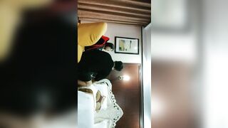 【麻花免费视频】【莱昂纳多探花】，约操漂亮小少妇，调教抠穴玩得不亦乐乎，风骚淫荡水声不断，娇喘连连物有所值