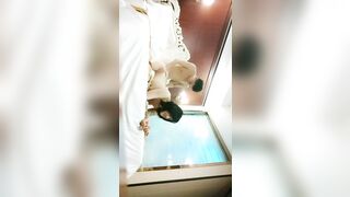 【麻花免费视频】【莱昂纳多探花】，约操漂亮小少妇，调教抠穴玩得不亦乐乎，风骚淫荡水声不断，娇喘连连物有所值