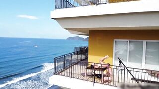 【麻花免费视频】最新流出极骚留学生『苏琪』性爱自拍玩出新花样 海洋度假酒店阳台啪啪无套内射 无人机拍摄 高清1080P版