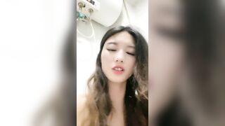 【麻花免费视频】一日女友居家玩弄淫穴一波流水