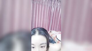 【麻花免费视频】双麻花辫子美少妇被头套男草白虎穴深喉怼嘴口爆