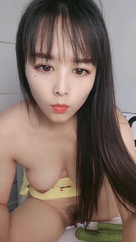 【麻花免费视频】小湿妹淫语兴起阳具自慰抽插流水可看01