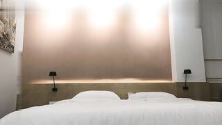 【麻花免费视频】约卷发苗条妹子口交骑乘后人大力猛操01