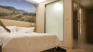 【麻花免费视频】壹屌寻花门模特女神蜂腰翘臀貌美如花连续输出