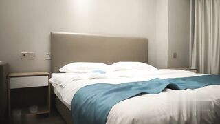 【麻花免费视频】日久深情外围场甜美女神皮肤白皙干两炮抽插