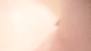 【麻花免费视频】极品女神来袭黑丝衬托白皙肌肤美人裸体横陈