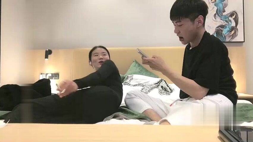 【麻花免费视频】约妹达人按着脱下肉丝操的妹子爽翻天