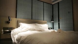 【麻花免费视频】高价外围小姐姐粉穴白丝高颜值女神很是诱惑