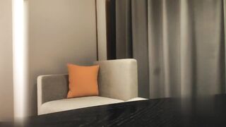 【麻花免费视频】高端外围女神前凸后翘一屌上场怒干角度完美