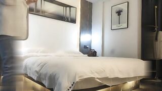 【麻花免费视频】外围女神旗袍黑丝白嫩美乳文轩今晚要干爽