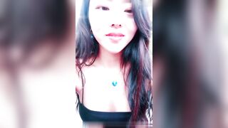 【麻花免费视频】户外做爱诱惑玩弄口交鸡巴站立深插喷水