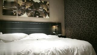 【麻花免费视频】深圳高端大圈外围女神极品大胸迎战花式啪啪