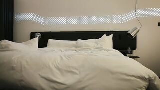 【麻花传媒视频】小宝寻花深喉舔屌扣穴骑乘抽插操的妹子好爽呻吟