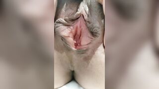 【麻花传媒视频】范御姐女神伺候大哥激情啪啪近距离展示女上位