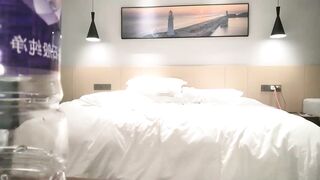 【麻花传媒视频】小宝寻花在身上舌吻调情特写抽插猛操上位骑乘