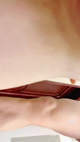 【麻花传媒视频】疯狂做爱白嫩骚女骑乘高潮呻吟声甜美