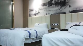 【麻花免费视频】王总探花新晋探花劲爆娇小玲珑干起有征服欲