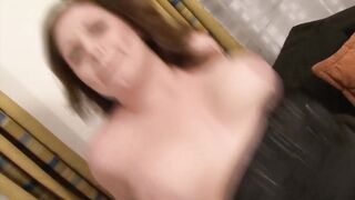 【麻花免费视频】内衣熟女被大黑鸡巴肛交并中出上位暴插