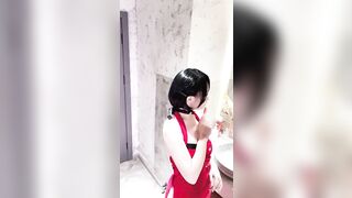【麻花免费视频】爆机少女喵小吉经典Cos《生化危机》艾达王赤裸诱惑 性感小逼逼待茎插入
