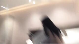 【麻花免费视频】白色裙子小姐姐到酒店软软硕大沸腾欲望舔吸