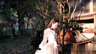 【麻花免费视频】高铁紫薇女神『Naomii』VIP订阅林间小屋啪啪