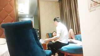 【麻花免费视频】网恋新人剩女正当饥渴时床上淫荡高潮爽歪歪